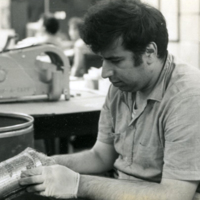 http://digitalcollections.jasc-chicago.org/TEMPfiles/RG10_b2_f09_013_Lo_Workshop1972.jpg