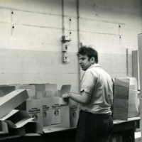 http://digitalcollections.jasc-chicago.org/TEMPfiles/RG10_b2_f09_020_Lo_Workshop1972.jpg