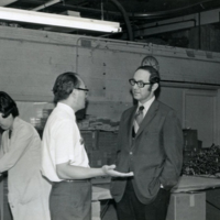 http://digitalcollections.jasc-chicago.org/TEMPfiles/RG10_b2_f09_023_Lo_Workshop1972.jpg