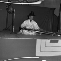 http://digitalcollections.jasc-chicago.org/TEMPfiles/1999.002_Chosenjin_1.24f.jpg